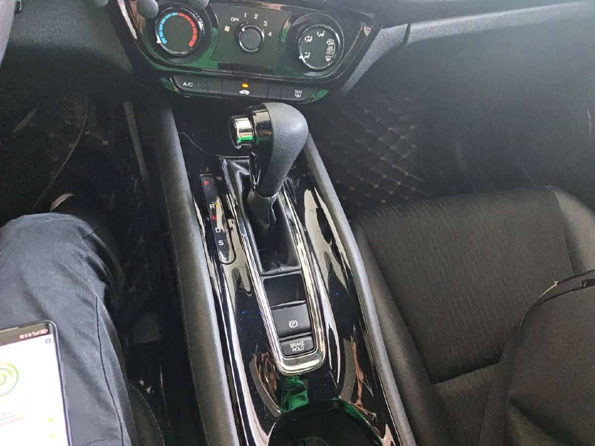 2019 Honda Vezel 1.5L 131HP L4 CVT,autocango,china used car exporter,china ev exporter,chinese used car exporter,chinese used ev exporter