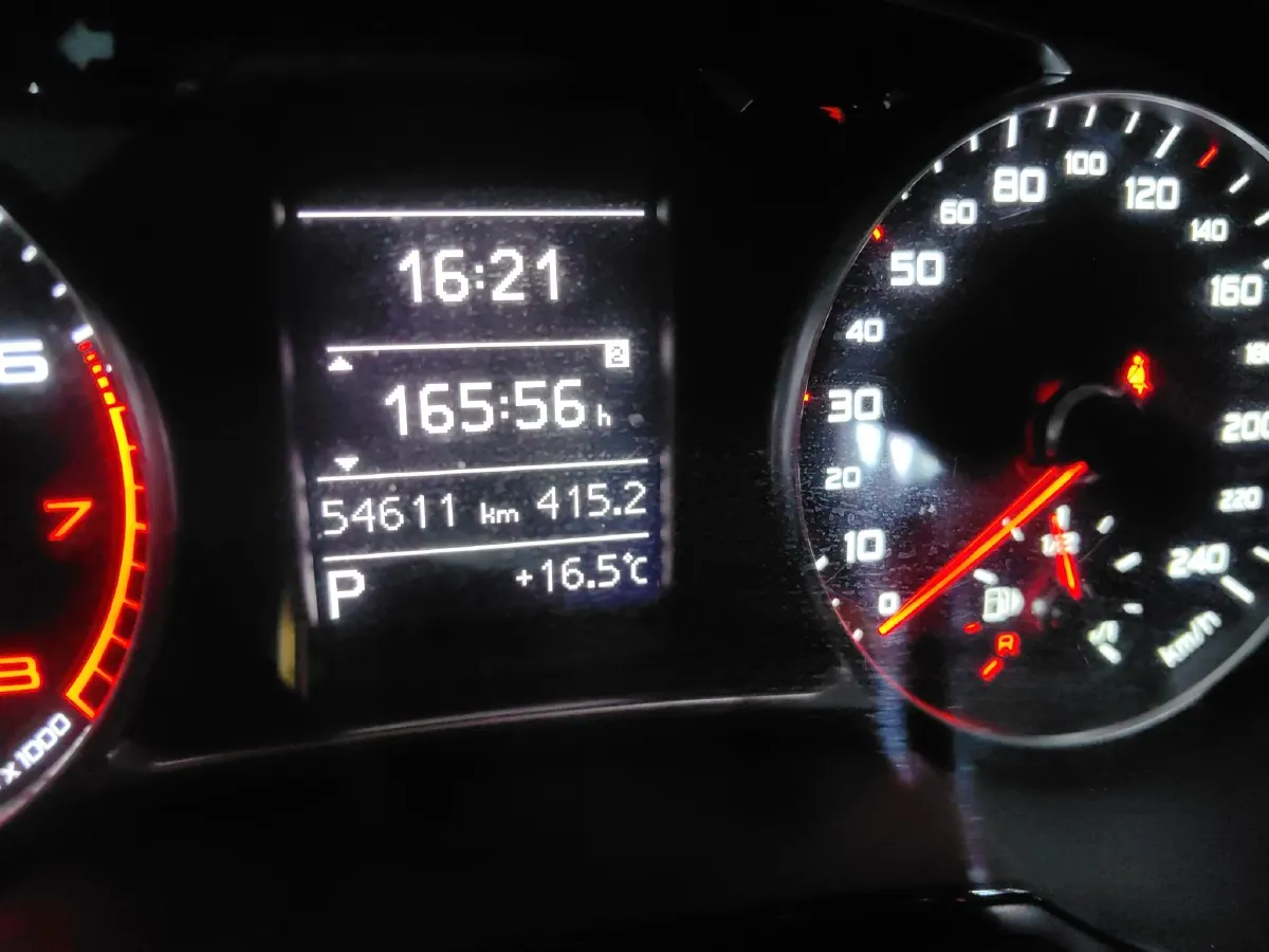 2013 Kia Sorento 2.2T 197HP L4 6AT,autocango,china used car exporter,china ev exporter,chinese used car exporter,chinese used ev exporter