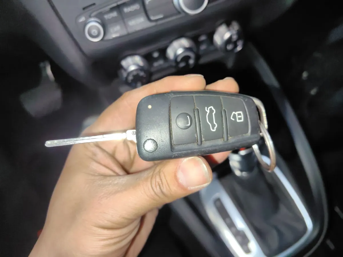 2013 Kia Sorento 2.2T 197HP L4 6AT,autocango,china used car exporter,china ev exporter,chinese used car exporter,chinese used ev exporter