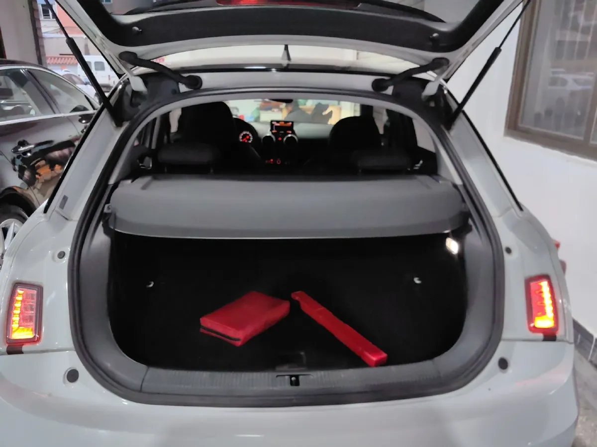 2013 Kia Sorento 2.2T 197HP L4 6AT,autocango,china used car exporter,china ev exporter,chinese used car exporter,chinese used ev exporter