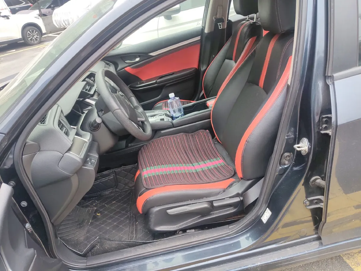 2016 Honda Civic 1.5T 177HP L4 CVT,autocango,china used car exporter,china ev exporter,chinese used car exporter,chinese used ev exporter