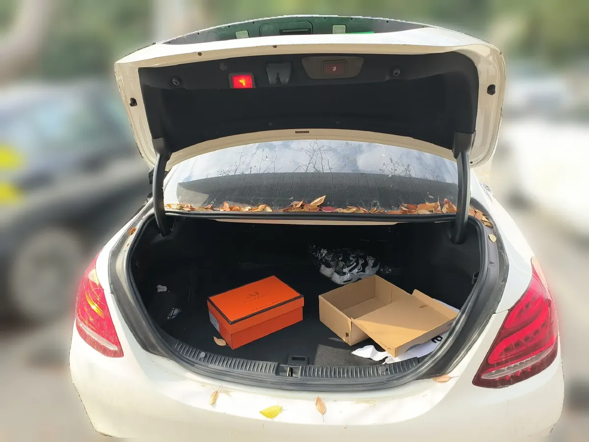 2017 Mercedes-Benz C Class 2.0T 184HP L4 9AT,autocango,china used car exporter,china ev exporter,chinese used car exporter,chinese used ev exporter