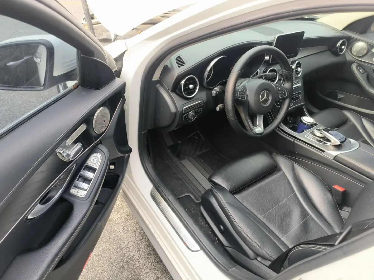 2017 Mercedes-Benz C Class 2.0T 184HP L4 9AT,autocango,china used car exporter,china ev exporter,chinese used car exporter,chinese used ev exporter