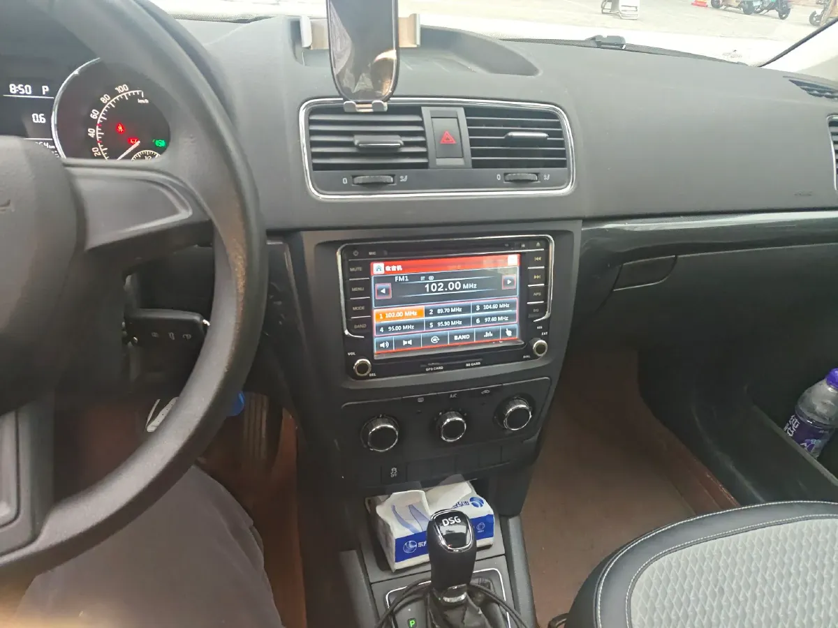 2016 Skoda Yeti 1.4T 150HP L4 7DCT,autocango,china used car exporter,china ev exporter,chinese used car exporter,chinese used ev exporter