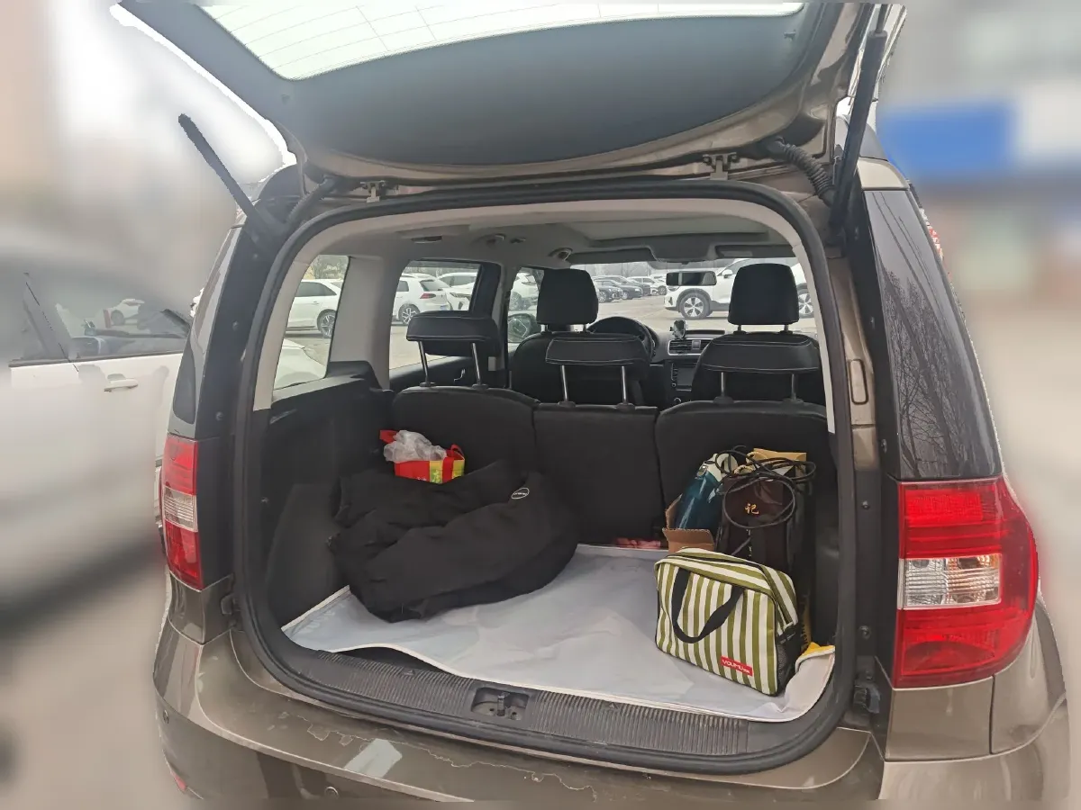 2016 Skoda Yeti 1.4T 150HP L4 7DCT,autocango,china used car exporter,china ev exporter,chinese used car exporter,chinese used ev exporter