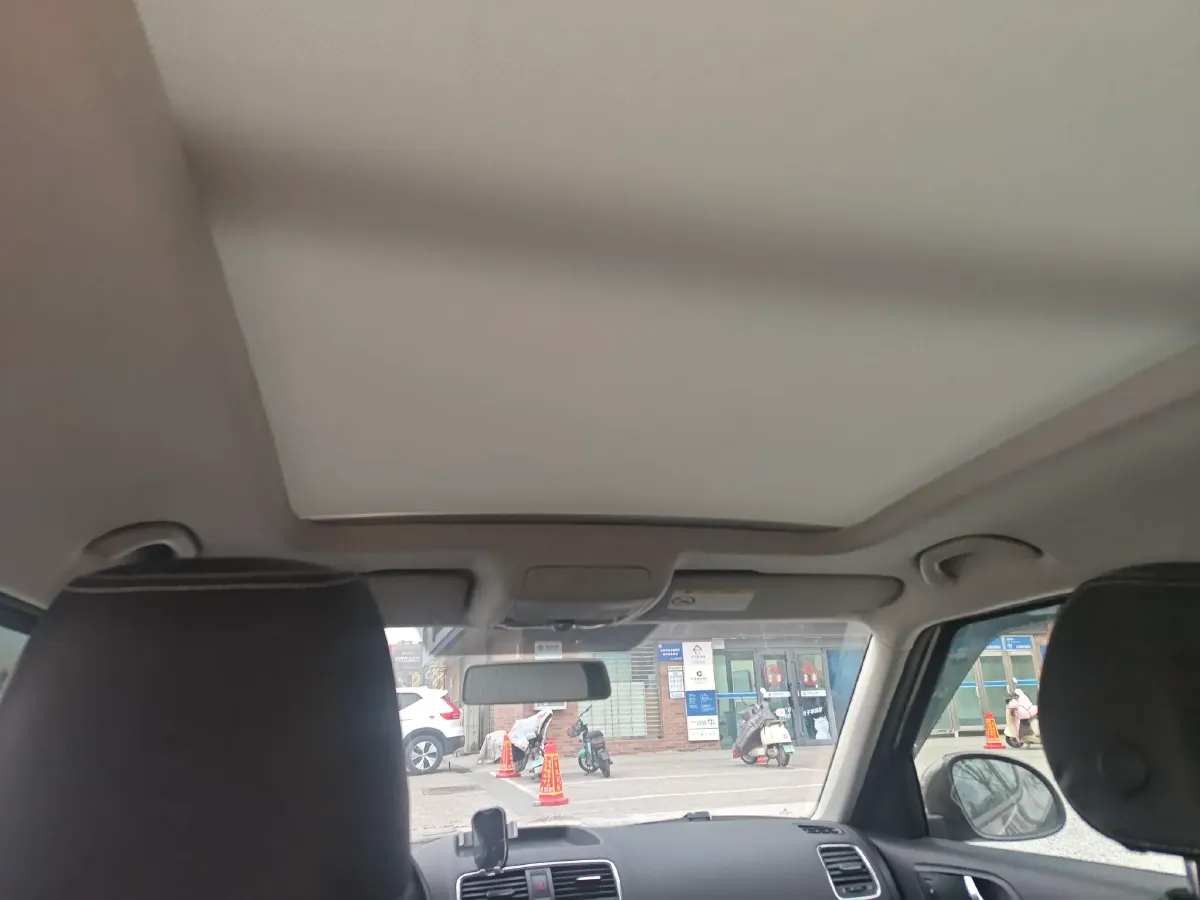 2016 Skoda Yeti 1.4T 150HP L4 7DCT,autocango,china used car exporter,china ev exporter,chinese used car exporter,chinese used ev exporter