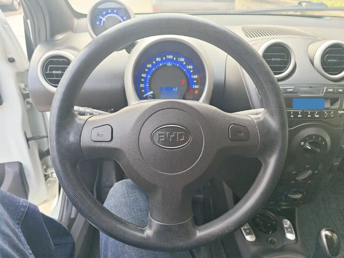 2015 BYD F0 1.0L 68HP L3 5AMT,autocango,china used car exporter,china ev exporter,chinese used car exporter,chinese used ev exporter