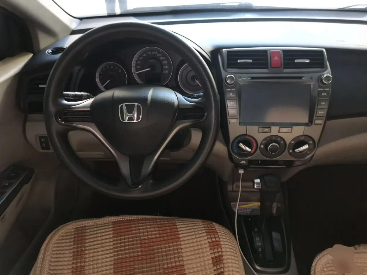 2012 Honda City Classic 1.5L 120HP L4 5AT,autocango,china used car exporter,china ev exporter,chinese used car exporter,chinese used ev exporter