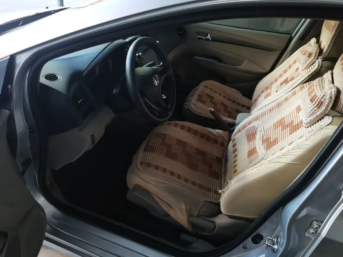 2012 Honda City Classic 1.5L 120HP L4 5AT,autocango,china used car exporter,china ev exporter,chinese used car exporter,chinese used ev exporter