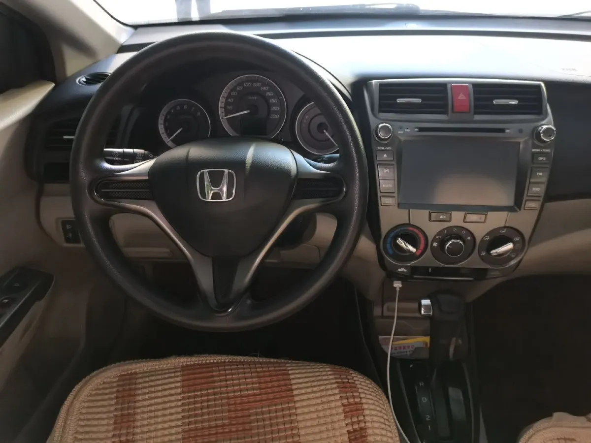2012 Honda City Classic 1.5L 120HP L4 5AT,autocango,china used car exporter,china ev exporter,chinese used car exporter,chinese used ev exporter