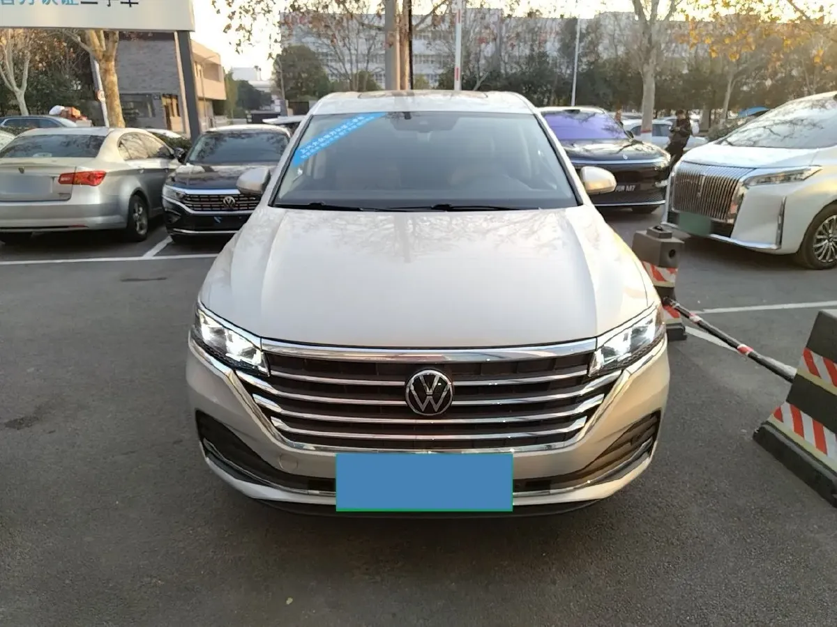 2024 Volkswagen Viloran 2.0T 186HP L4 7DCT,autocango,china used car exporter,china ev exporter,chinese used car exporter,chinese used ev exporter