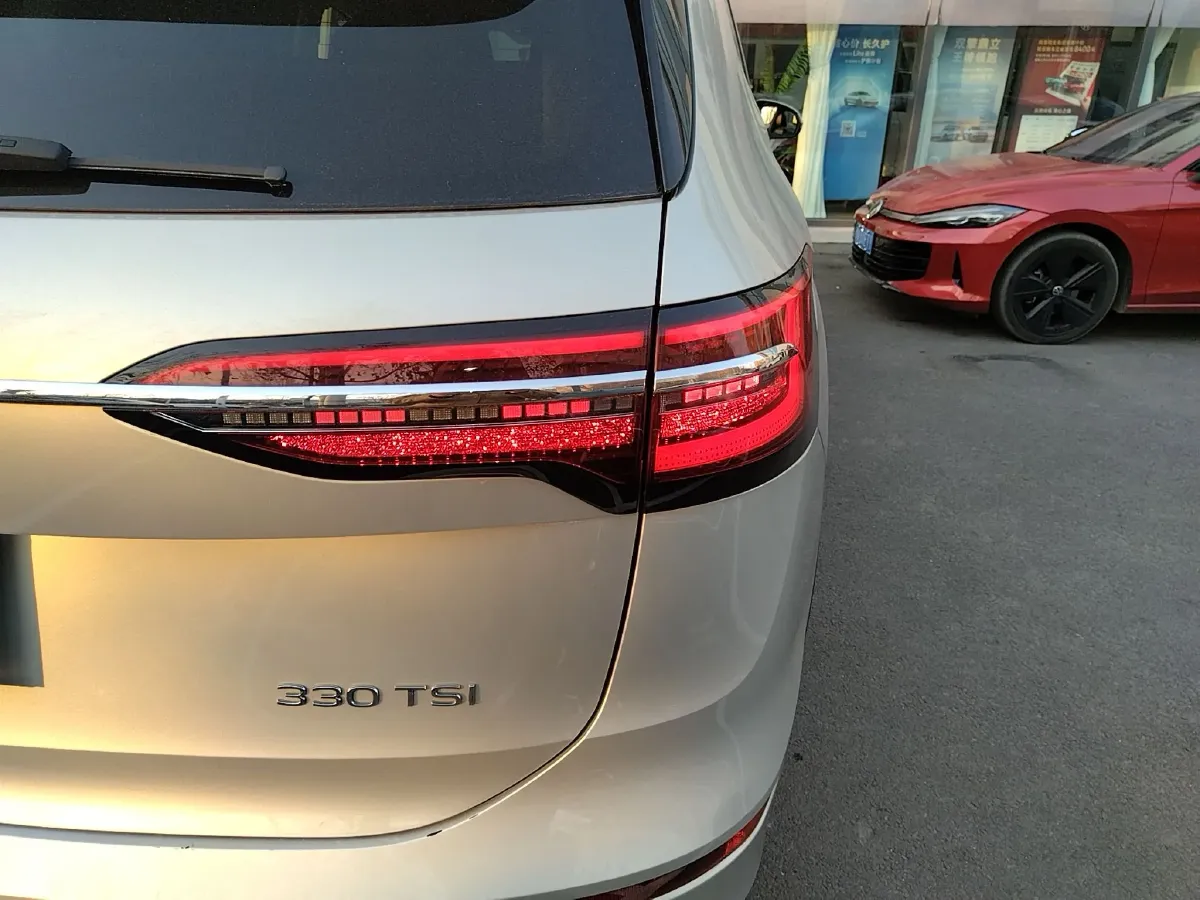 2024 Volkswagen Viloran 2.0T 186HP L4 7DCT,autocango,china used car exporter,china ev exporter,chinese used car exporter,chinese used ev exporter