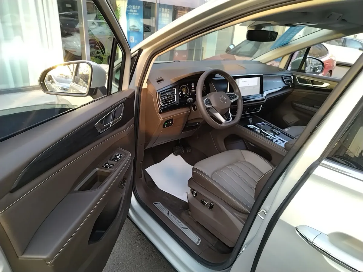 2024 Volkswagen Viloran 2.0T 186HP L4 7DCT,autocango,china used car exporter,china ev exporter,chinese used car exporter,chinese used ev exporter