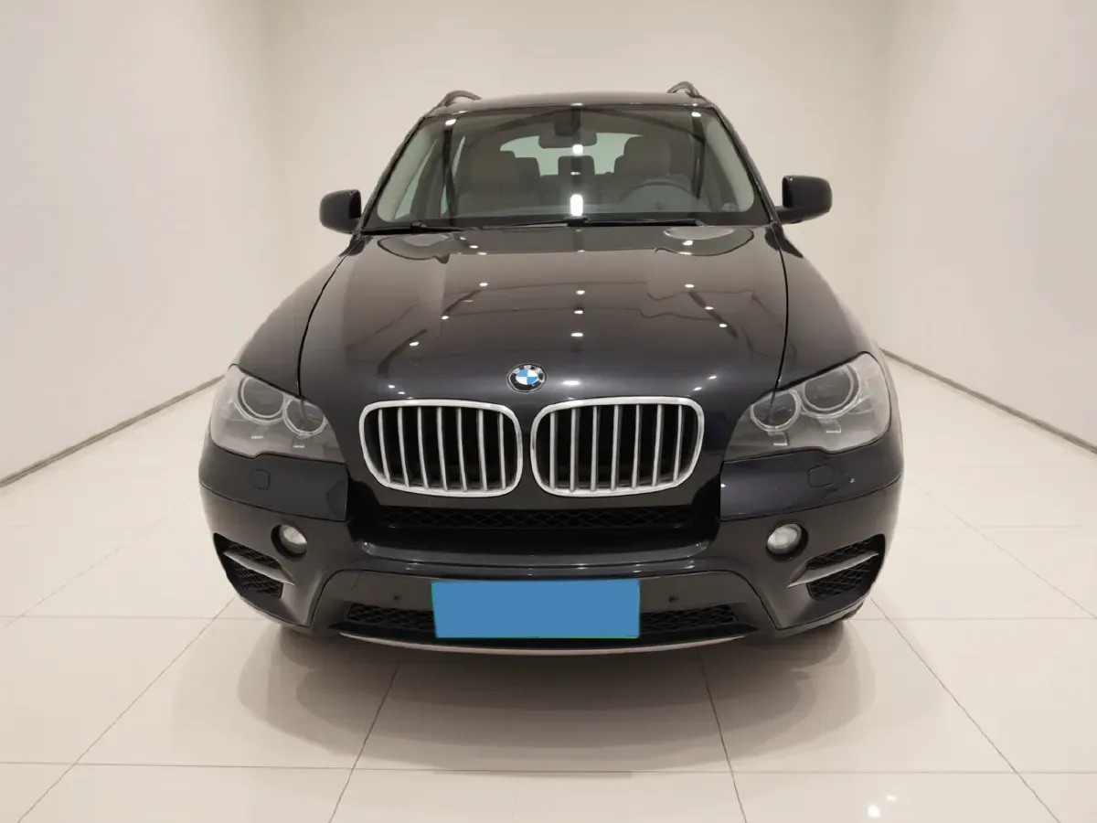 2013 BMW X5 3.0T 306HP L6 8AT,autocango,china used car exporter,china ev exporter,chinese used car exporter,chinese used ev exporter