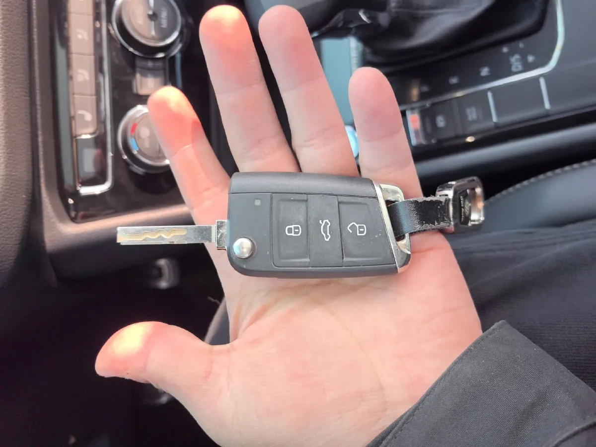 2021 Ford New Era Transit 2.2T 140HP L4 6AMT,autocango,china used car exporter,china ev exporter,chinese used car exporter,chinese used ev exporter