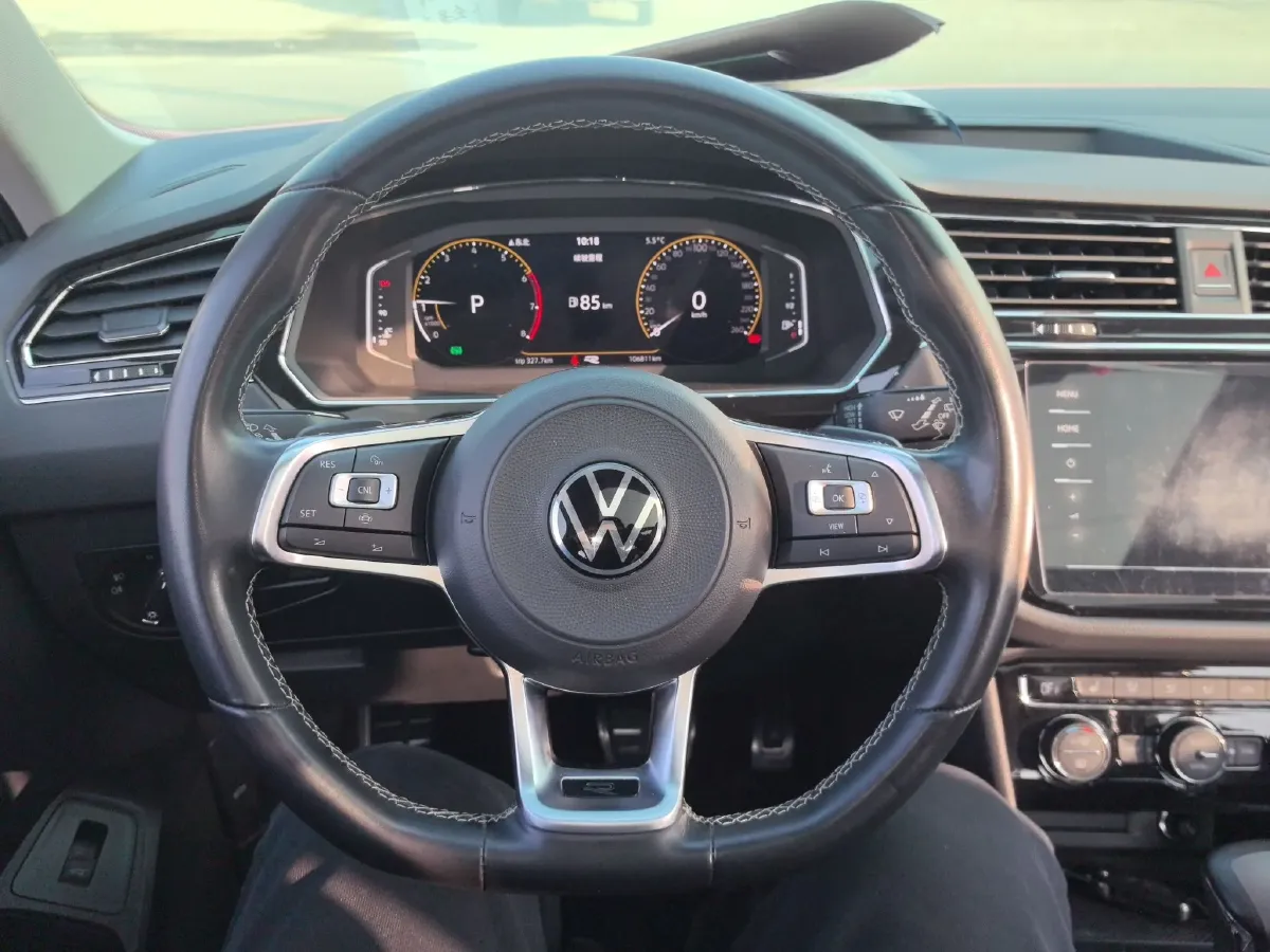 2021 Ford New Era Transit 2.2T 140HP L4 6AMT,autocango,china used car exporter,china ev exporter,chinese used car exporter,chinese used ev exporter