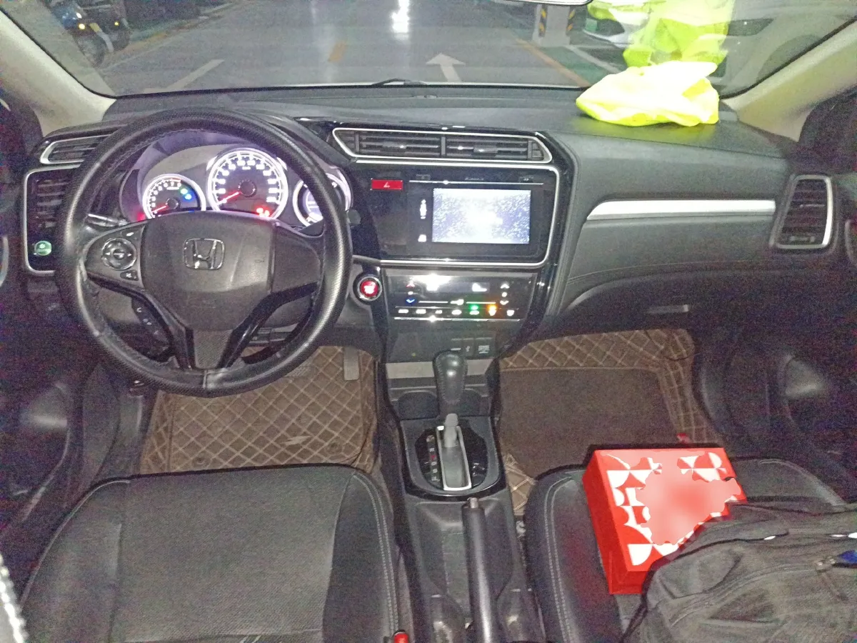 2016 Honda Greiz 1.5L 131HP L4 CVT,autocango,china used car exporter,china ev exporter,chinese used car exporter,chinese used ev exporter