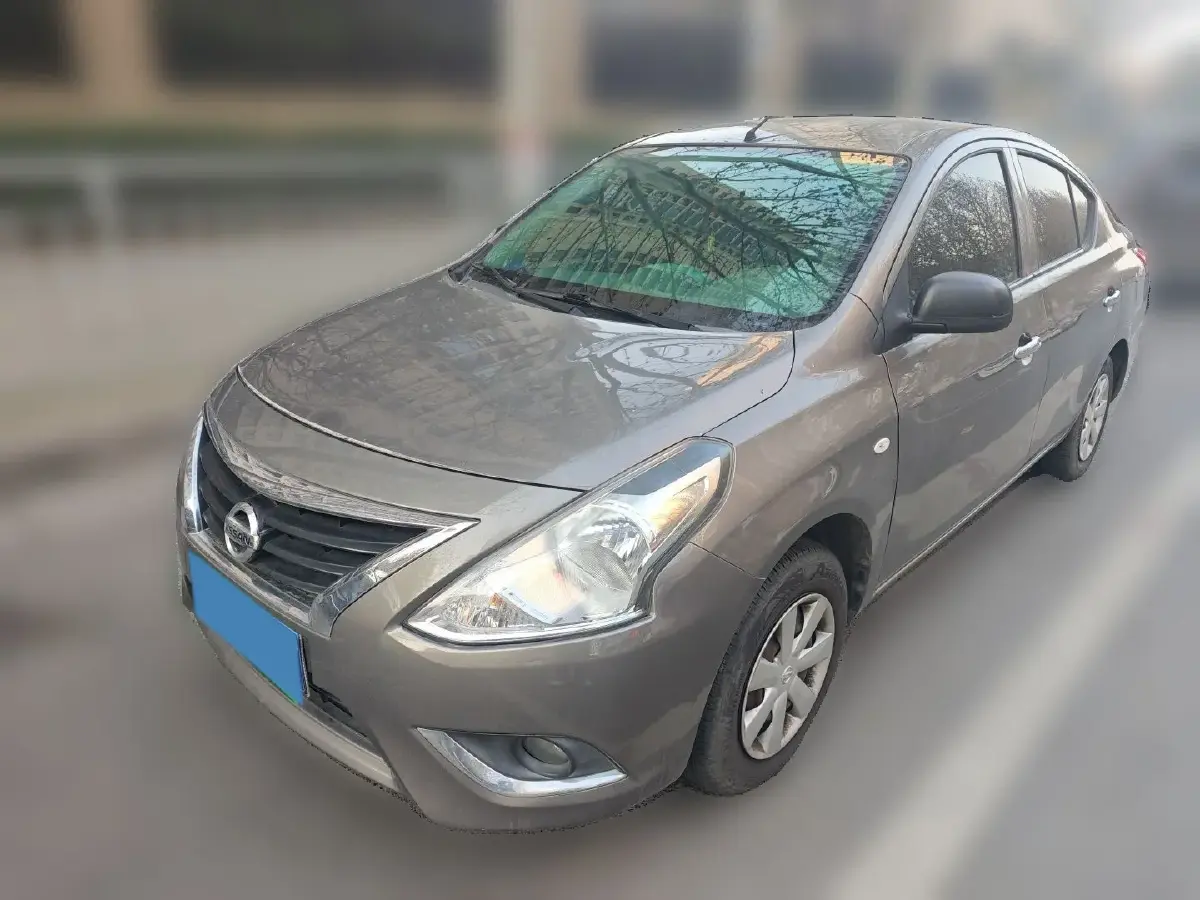 2016 Nissan Sunny 1.5L 112HP L4 CVT