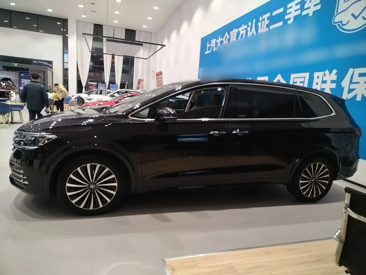 2024 Volkswagen Viloran 2.0T 220HP L4 7DCT,autocango,china used car exporter,china ev exporter,chinese used car exporter,chinese used ev exporter
