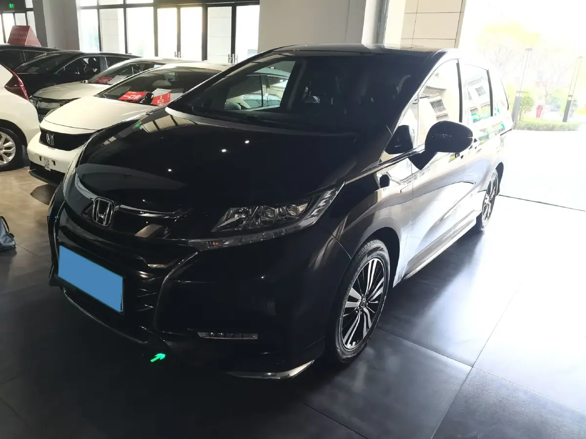 2021 Kia Carnival 2.0T 233HP L4 8AT