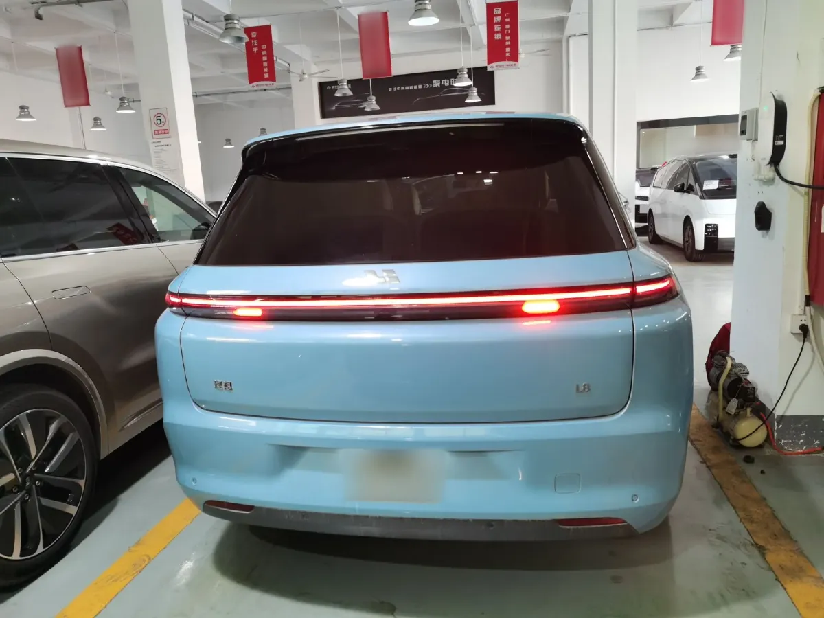 2024 Li L8 Range Extended 154HP REEV 52.3KWH,autocango,china used car exporter,china ev exporter,chinese used car exporter,chinese used ev exporter