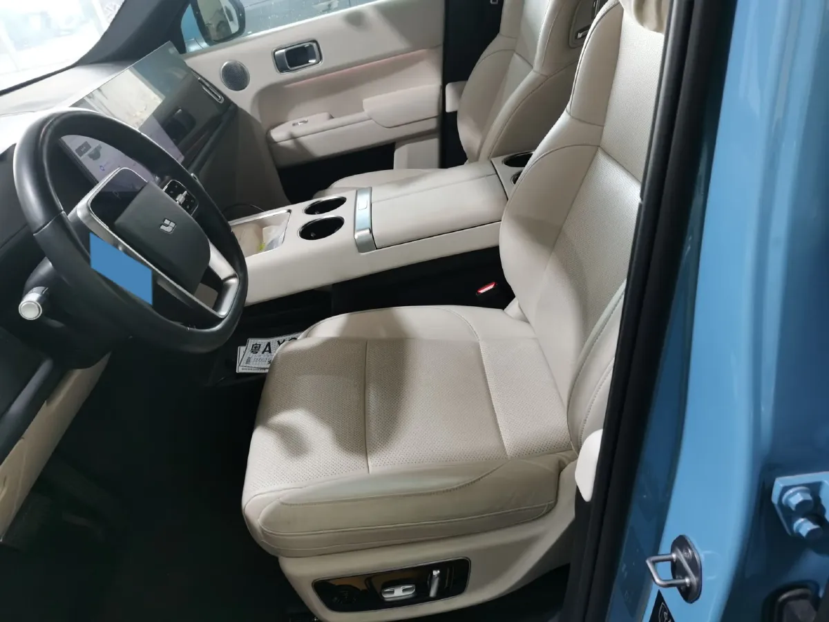 2024 Li L8 Range Extended 154HP REEV 52.3KWH,autocango,china used car exporter,china ev exporter,chinese used car exporter,chinese used ev exporter