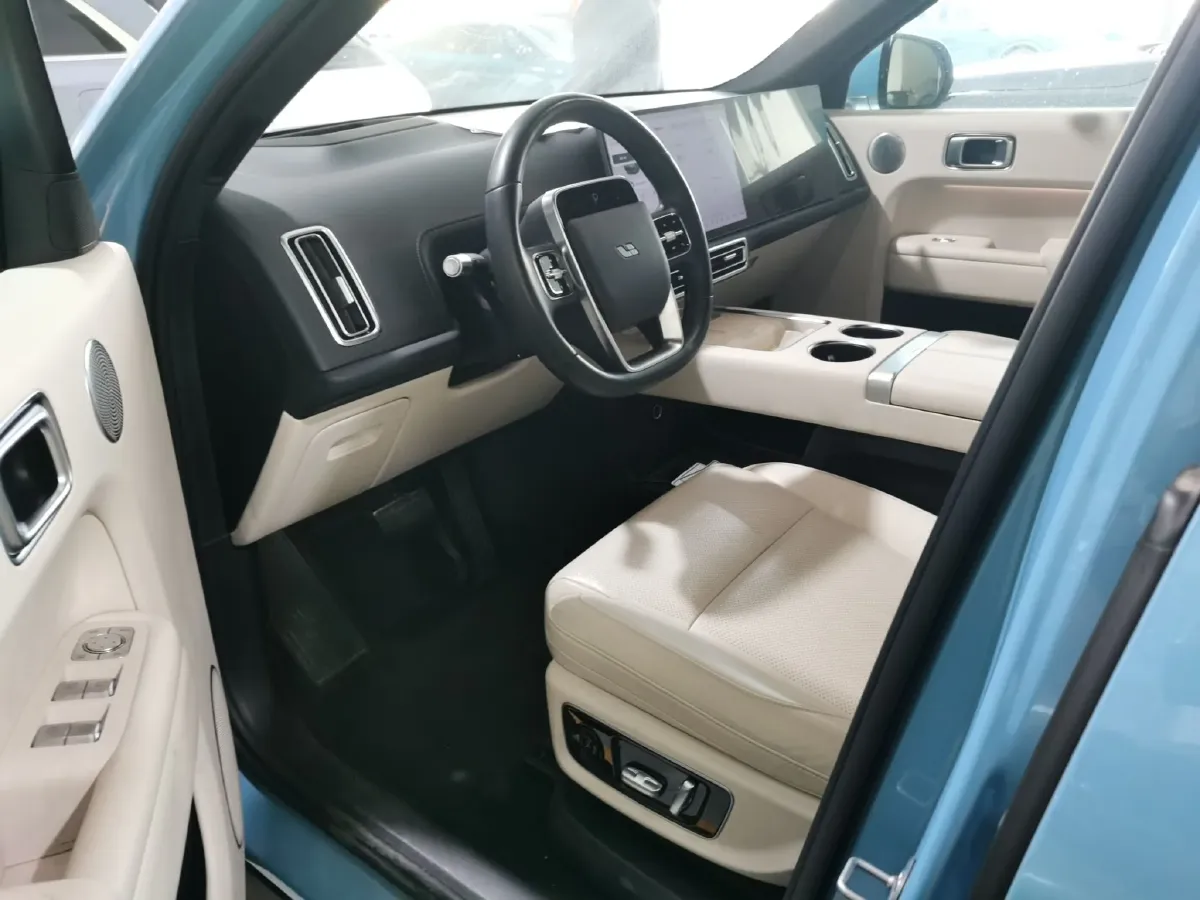 2024 Li L8 Range Extended 154HP REEV 52.3KWH,autocango,china used car exporter,china ev exporter,chinese used car exporter,chinese used ev exporter