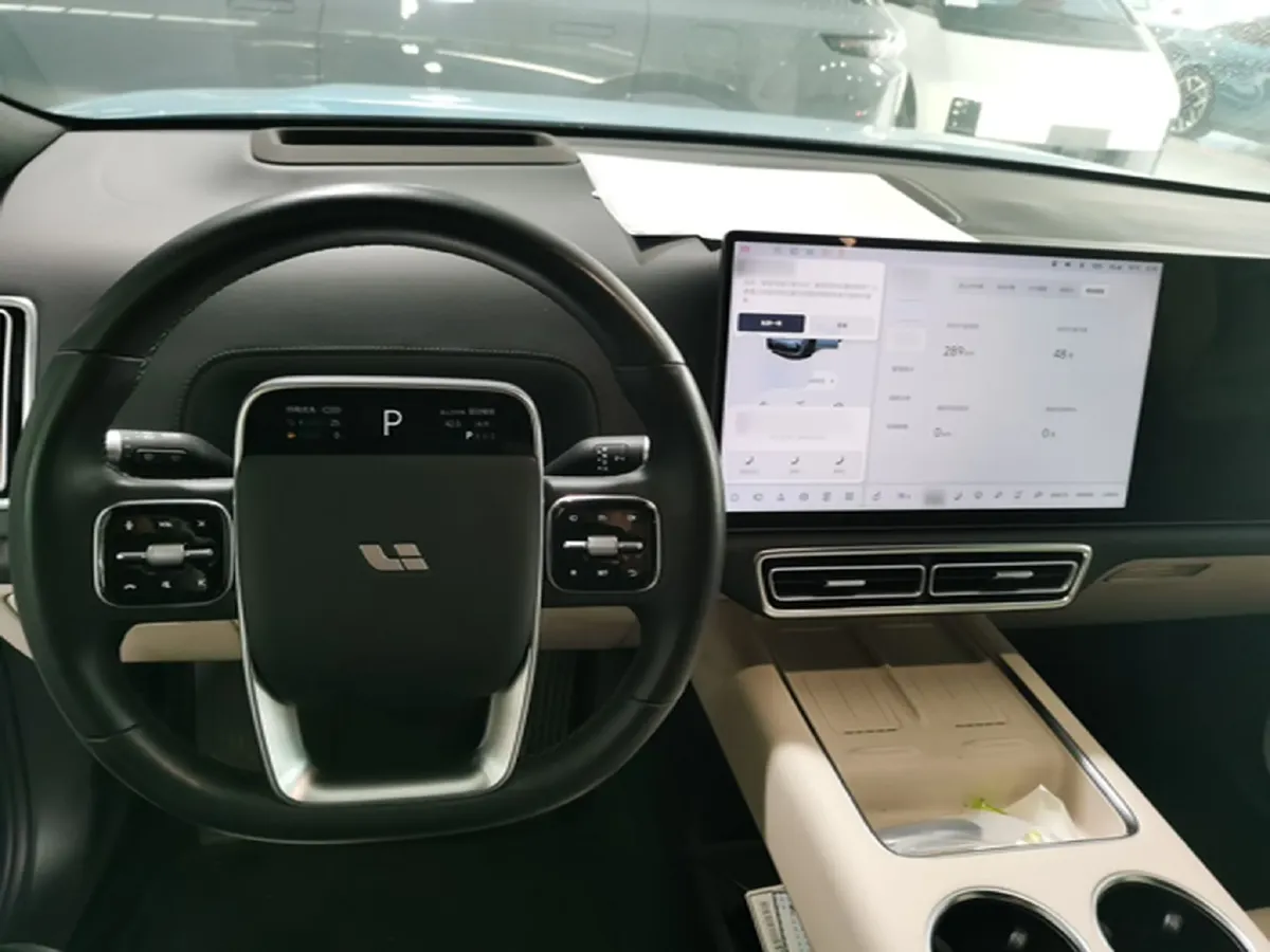 2024 Li L8 Range Extended 154HP REEV 52.3KWH,autocango,china used car exporter,china ev exporter,chinese used car exporter,chinese used ev exporter