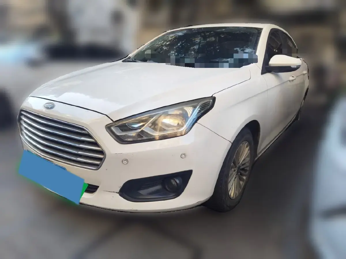 2015 Ford Escort 1.5L 113HP L4 6AT