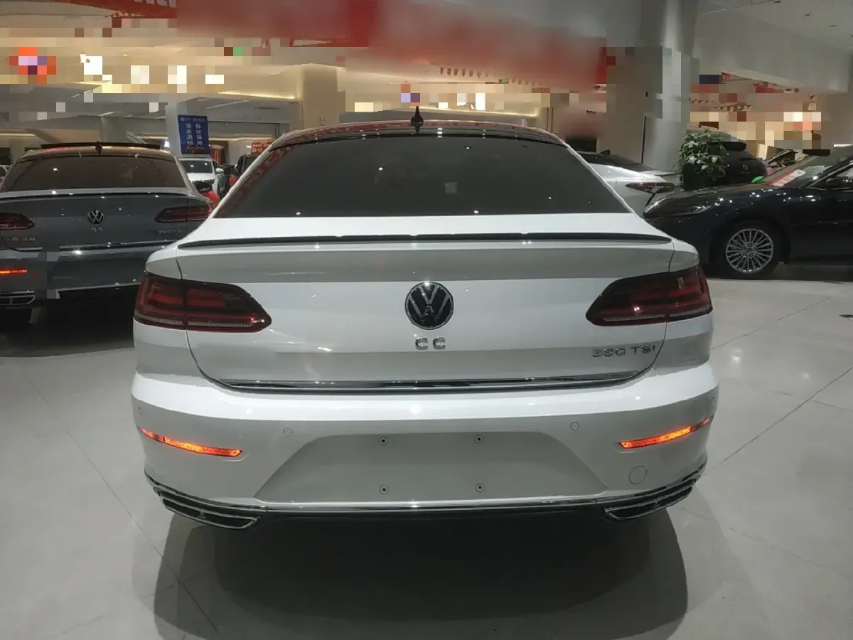 2021 Volkswagen CC 2.0T 220HP L4 7DCT,autocango,china used car exporter,china ev exporter,chinese used car exporter,chinese used ev exporter