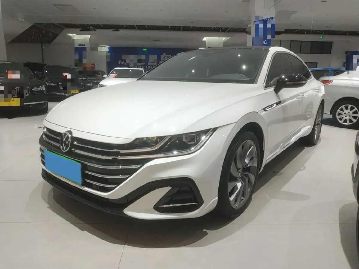 2021 Volkswagen CC 2.0T 220HP L4 7DCT,autocango,china used car exporter,china ev exporter,chinese used car exporter,chinese used ev exporter