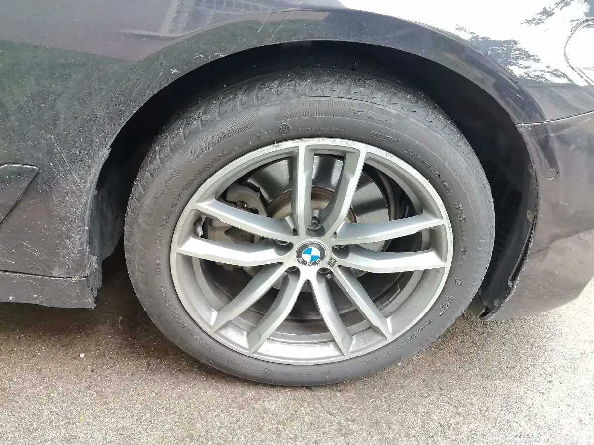 2019 BMW 5 Series 2.0T 184HP L4 8AT,autocango,china used car exporter,china ev exporter,chinese used car exporter,chinese used ev exporter