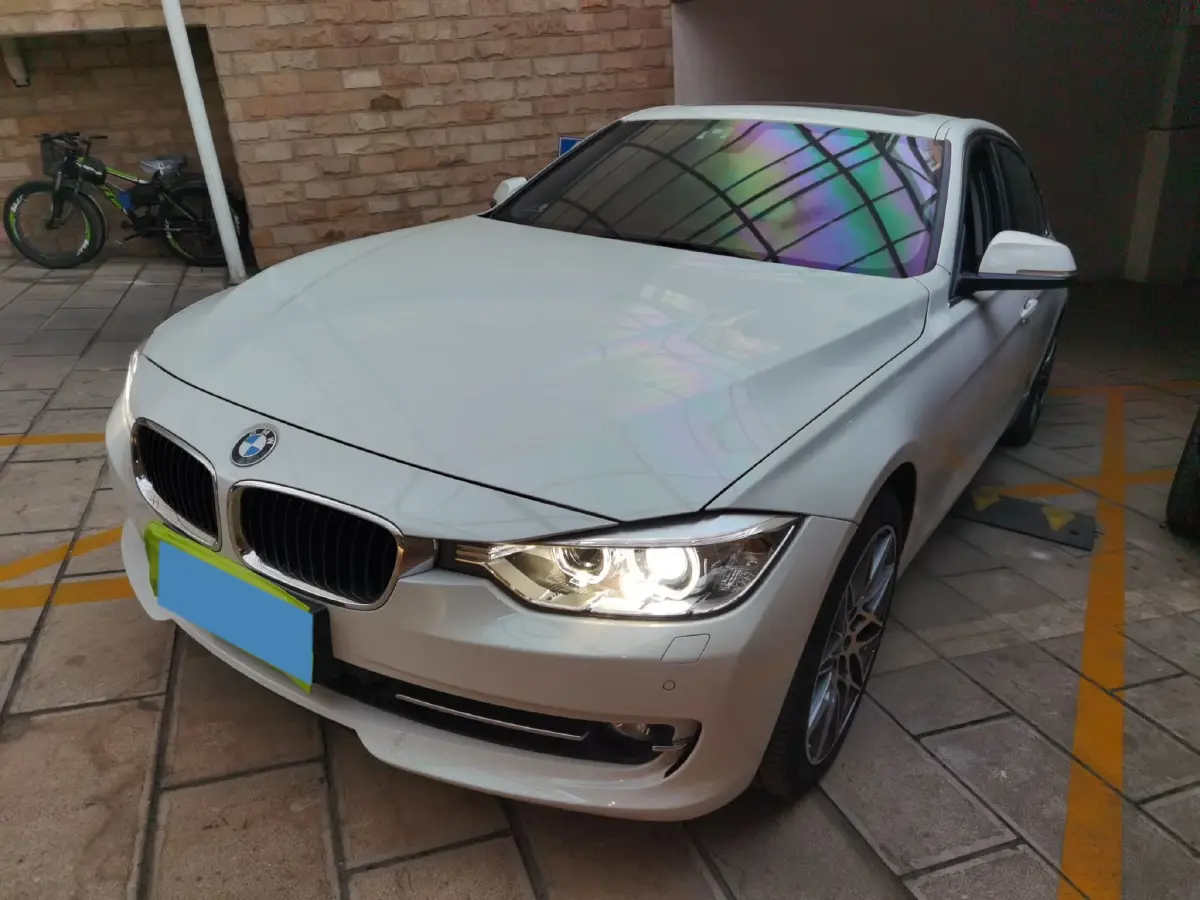 2015 BMW 3 Series 1.6T 136HP L4 8AT