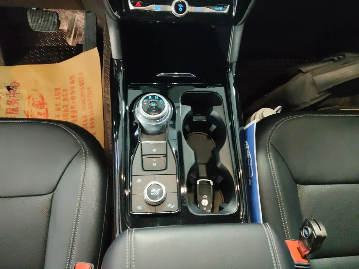 2020 Ford Explorer 2.3T 276HP L4 10AT,autocango,china used car exporter,china ev exporter,chinese used car exporter,chinese used ev exporter