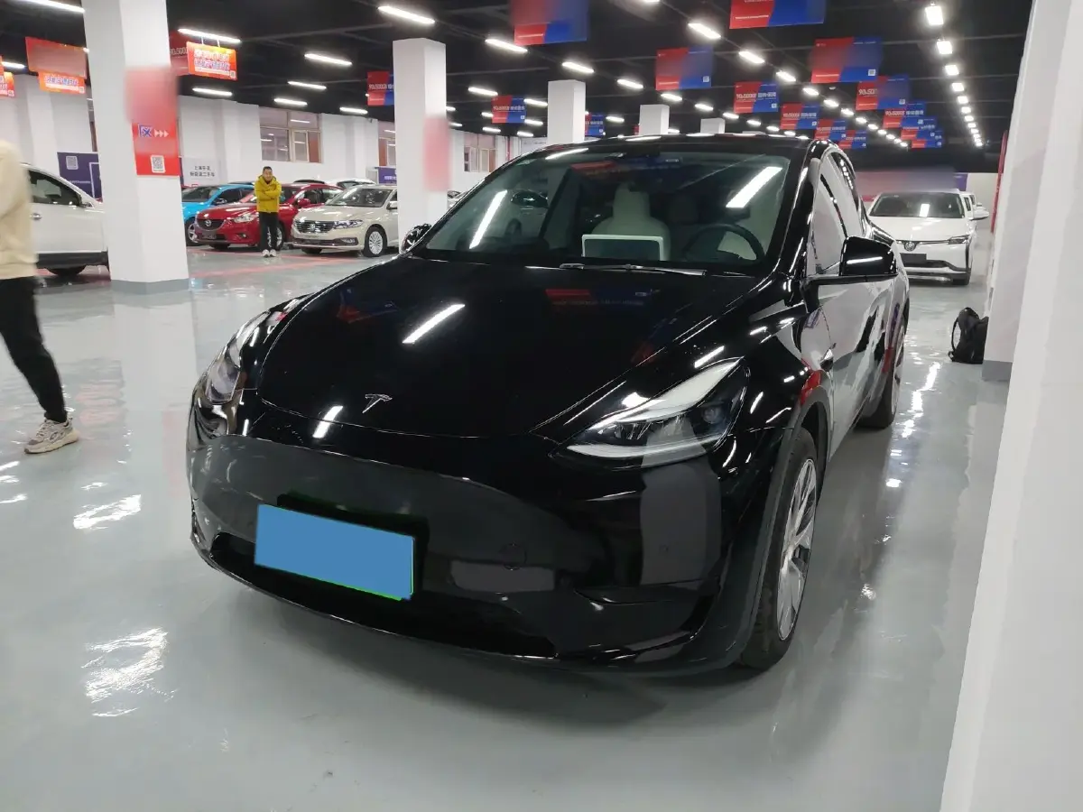 2022 Tesla Model Y BEV 60KWH