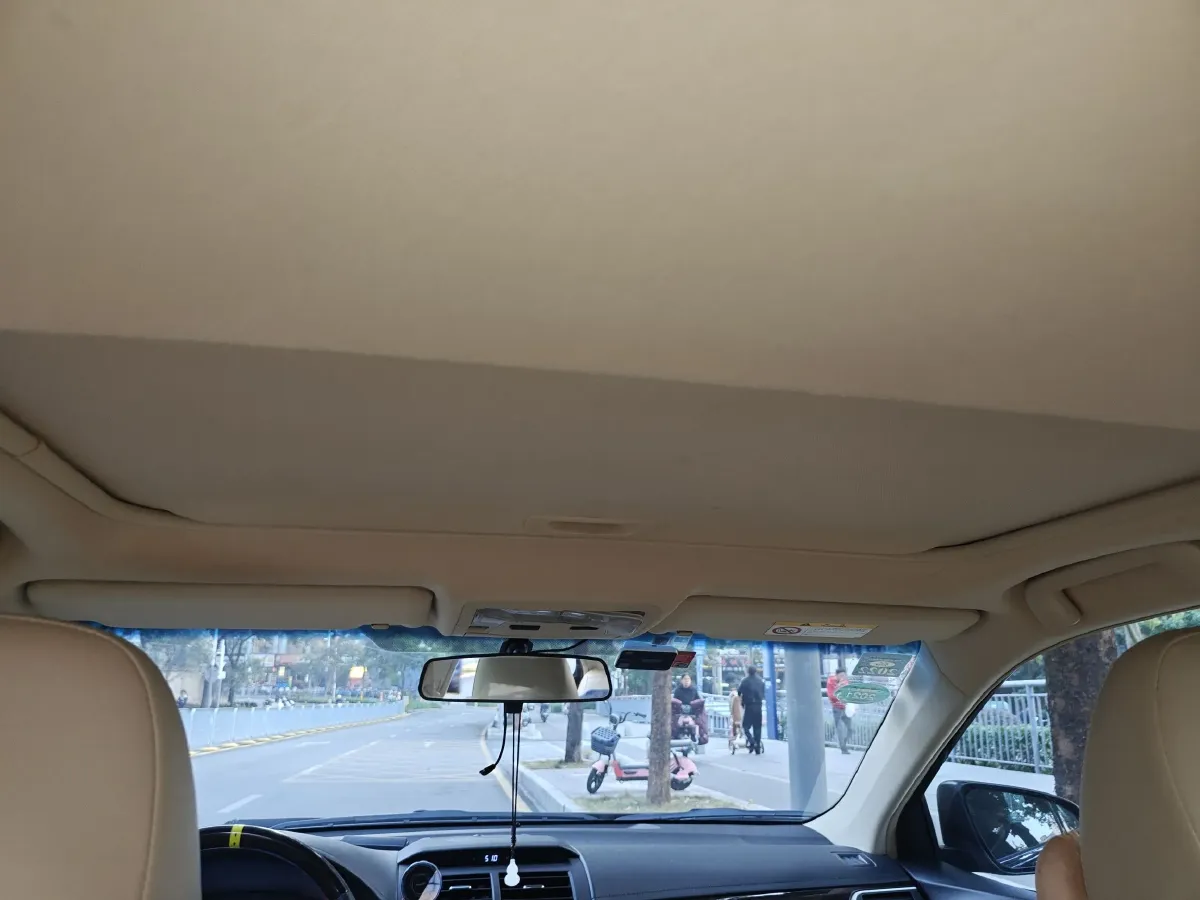 2015 Chevrolet Captiva 2.4L 167HP L4 6AT,autocango,china used car exporter,china ev exporter,chinese used car exporter,chinese used ev exporter