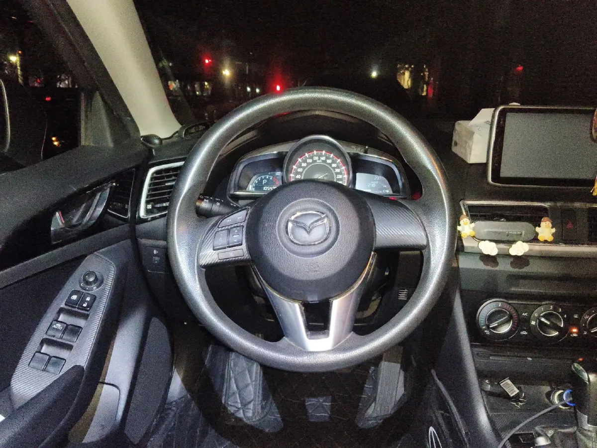 2014 Mazda 3 Axela 1.5L 117HP L4 6AT,autocango,china used car exporter,china ev exporter,chinese used car exporter,chinese used ev exporter