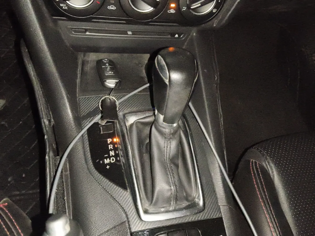 2014 Mazda 3 Axela 1.5L 117HP L4 6AT,autocango,china used car exporter,china ev exporter,chinese used car exporter,chinese used ev exporter