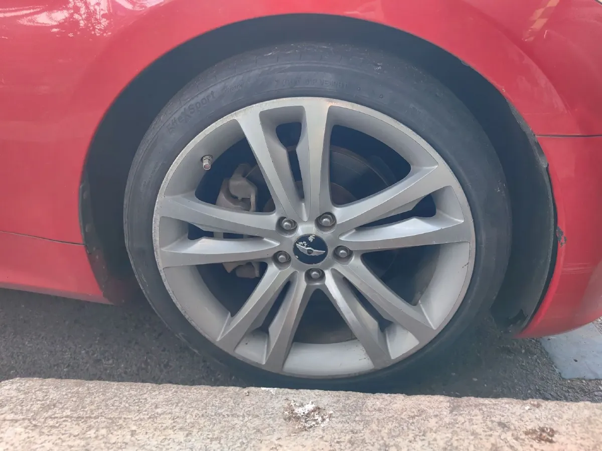 2009 Hyundai Rohens-Coupe 2.0T 210HP L4 5AT,autocango,china used car exporter,china ev exporter,chinese used car exporter,chinese used ev exporter