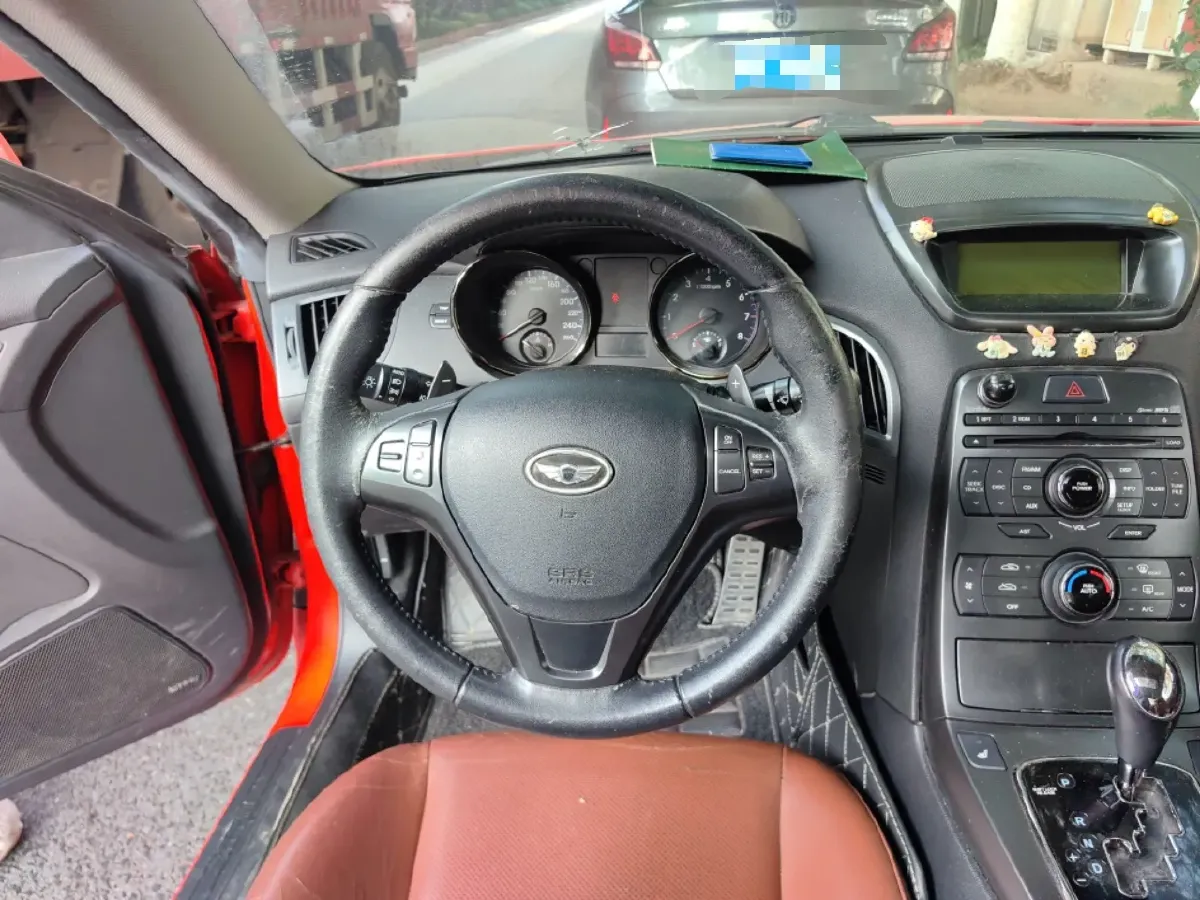 2009 Hyundai Rohens-Coupe 2.0T 210HP L4 5AT,autocango,china used car exporter,china ev exporter,chinese used car exporter,chinese used ev exporter
