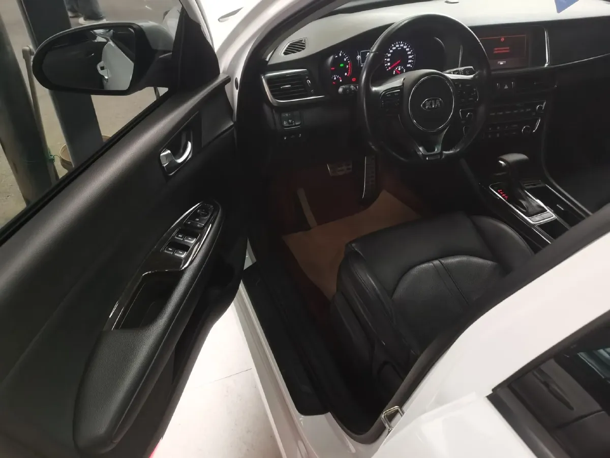 2016 GAC Trumpchi GS5 Super 1.8T 177HP L4 5AT,autocango,china used car exporter,china ev exporter,chinese used car exporter,chinese used ev exporter