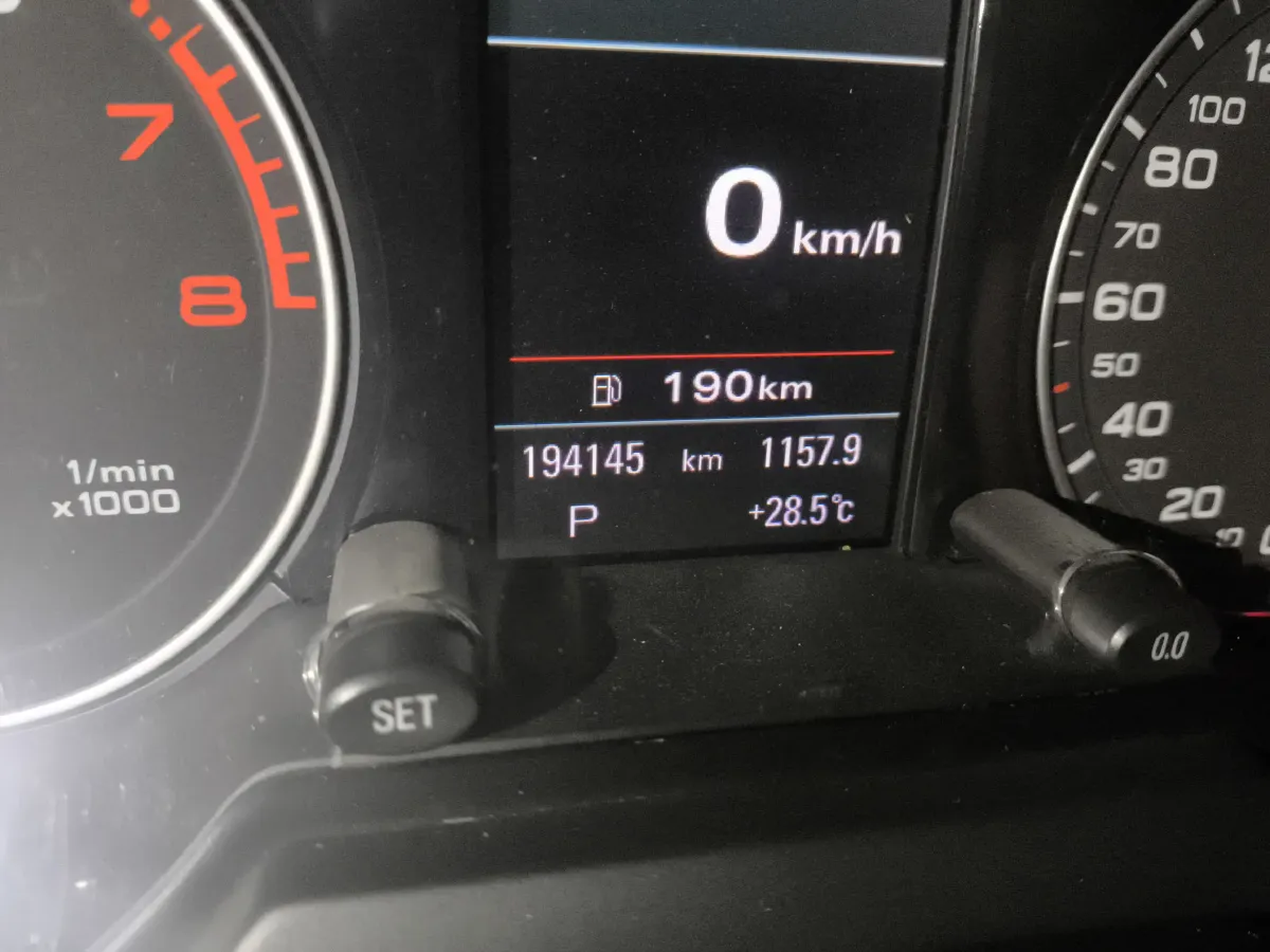 2010 Audi Q5 3.2L 270HP V6 7DCT,autocango,china used car exporter,china ev exporter,chinese used car exporter,chinese used ev exporter