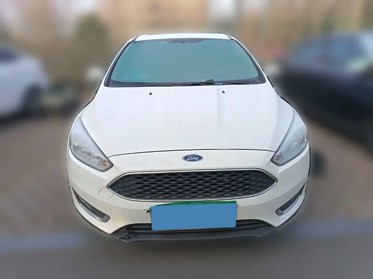 2015 Ford Focus 1.6L 125HP L4 6DCT,autocango,china used car exporter,china ev exporter,chinese used car exporter,chinese used ev exporter