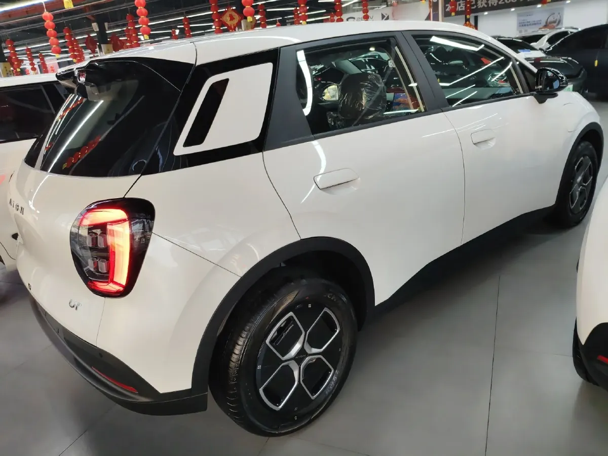 2025 Aion AION UT BEV 34.868KWH,autocango,china used car exporter,china ev exporter,chinese used car exporter,chinese used ev exporter