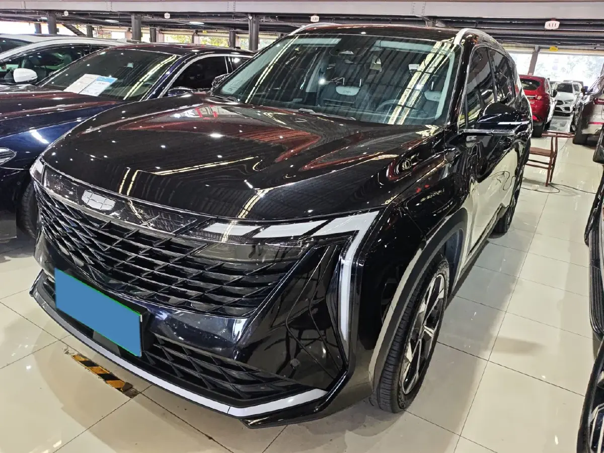 2023 Geely StarRay 1.5T 181HP L4 7DCT