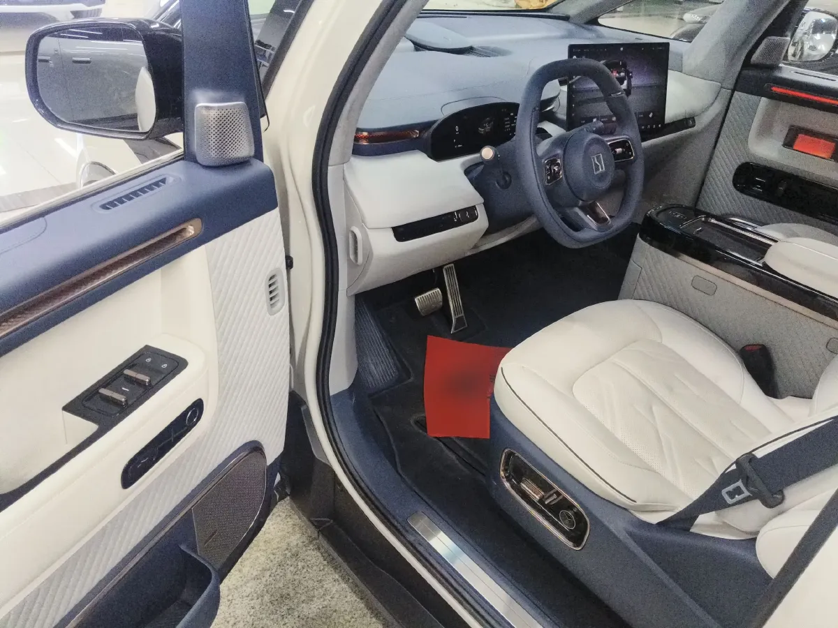 2025 Zeekr MIX BEV 102KWH,autocango,china used car exporter,china ev exporter,chinese used car exporter,chinese used ev exporter