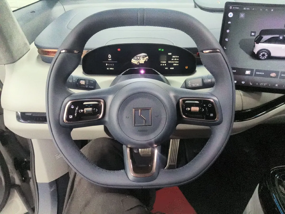 2025 Zeekr MIX BEV 102KWH,autocango,china used car exporter,china ev exporter,chinese used car exporter,chinese used ev exporter