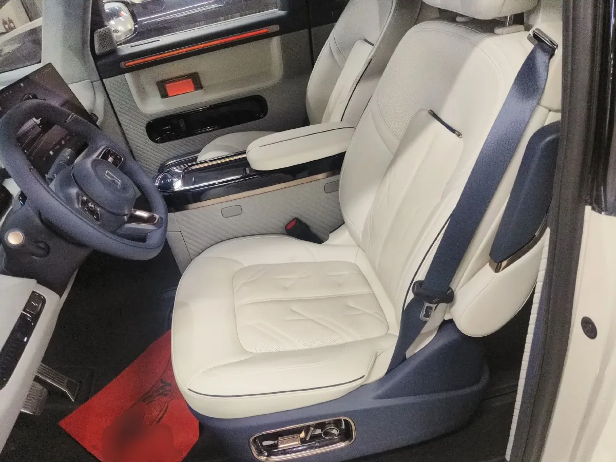 2025 Zeekr MIX BEV 102KWH,autocango,china used car exporter,china ev exporter,chinese used car exporter,chinese used ev exporter