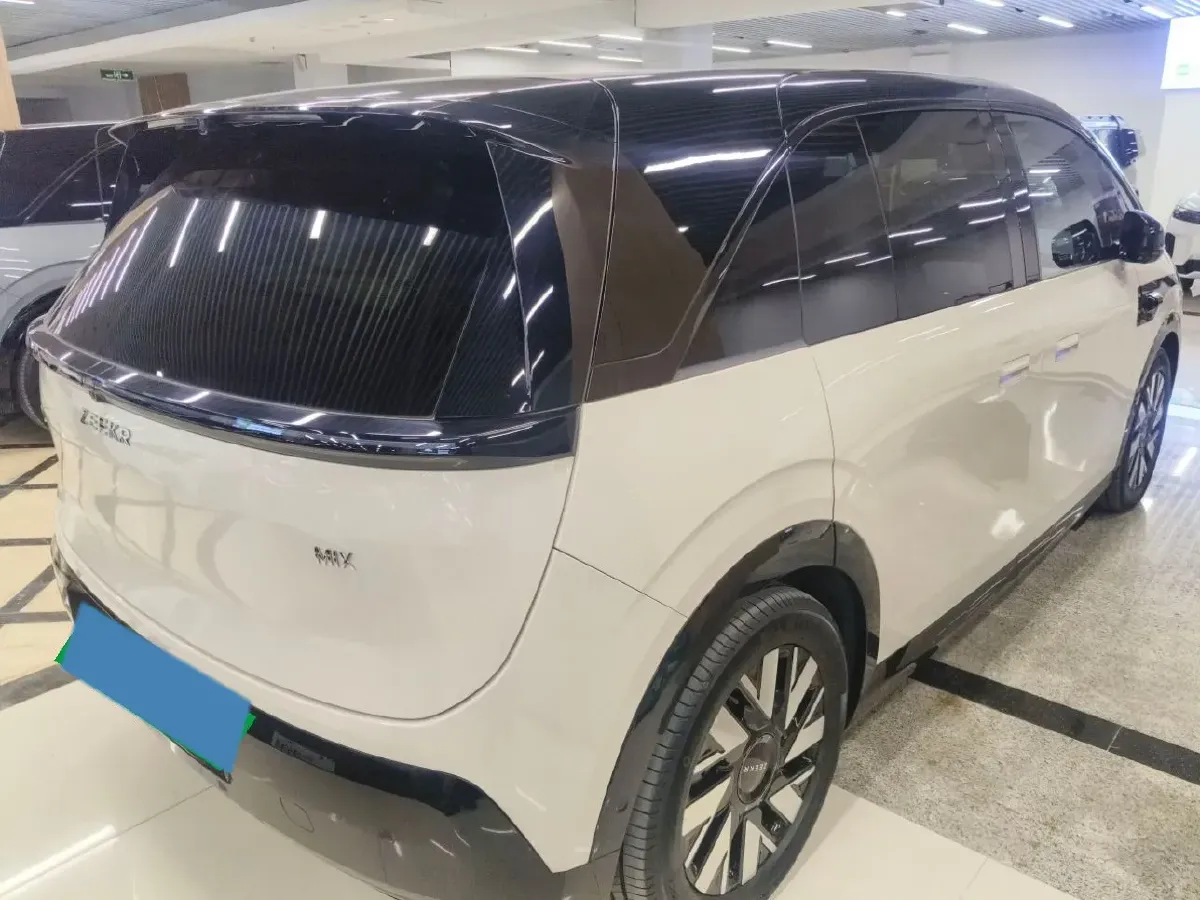 2025 Zeekr MIX BEV 102KWH,autocango,china used car exporter,china ev exporter,chinese used car exporter,chinese used ev exporter