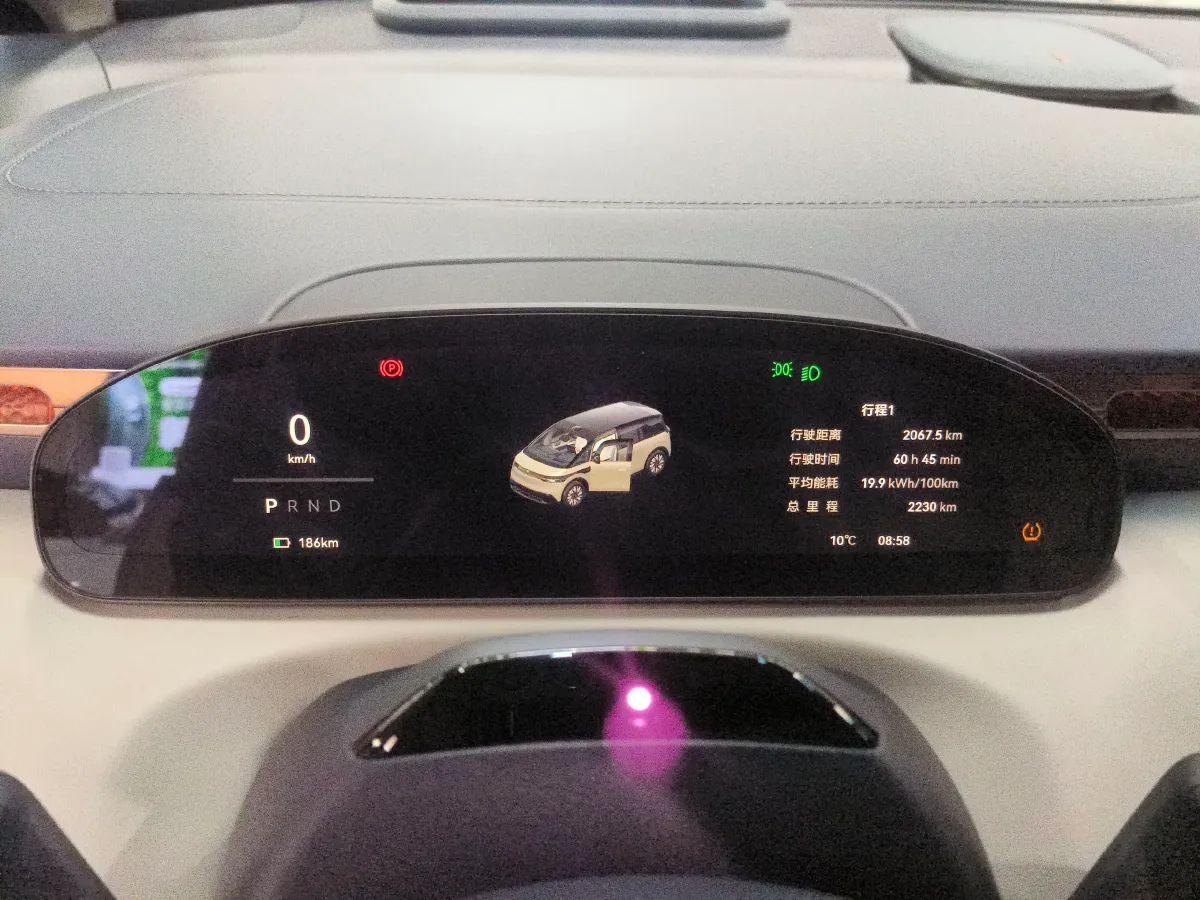 2025 Zeekr MIX BEV 102KWH,autocango,china used car exporter,china ev exporter,chinese used car exporter,chinese used ev exporter